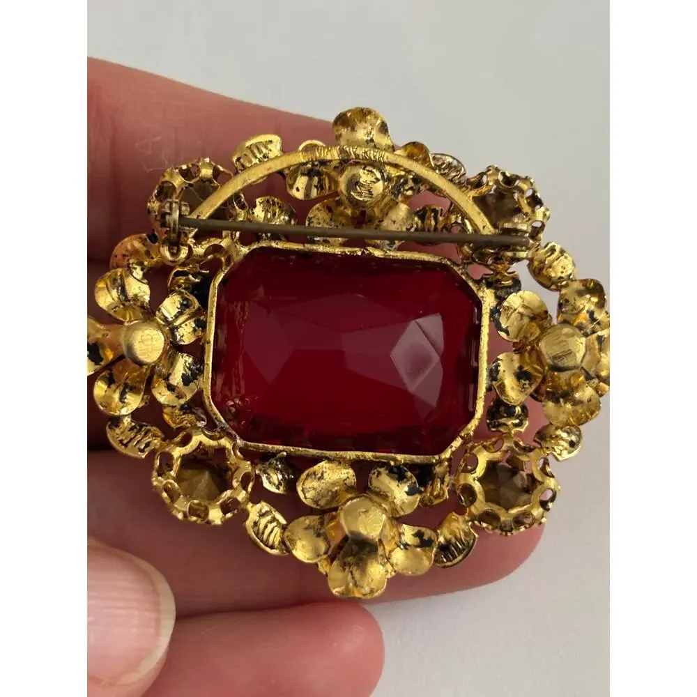 Vintage Austria Cord Tone Red Pink Austrian Crystak Glass Cabochon Brooch